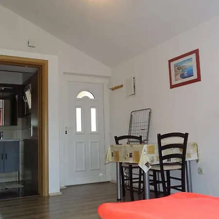 Luna Apartman Sukošan