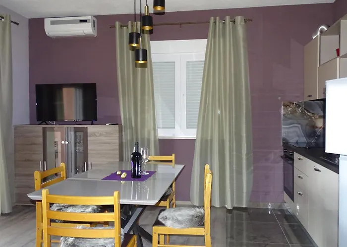 月神公寓 公寓 *