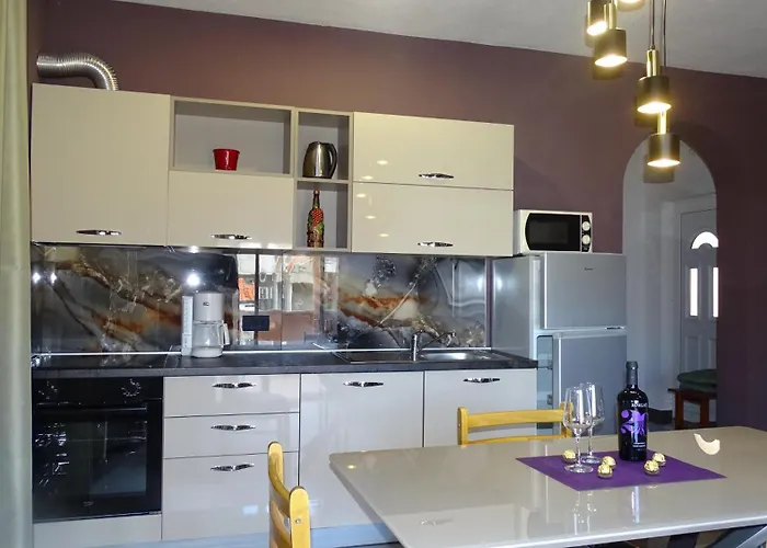 月神公寓 公寓 *